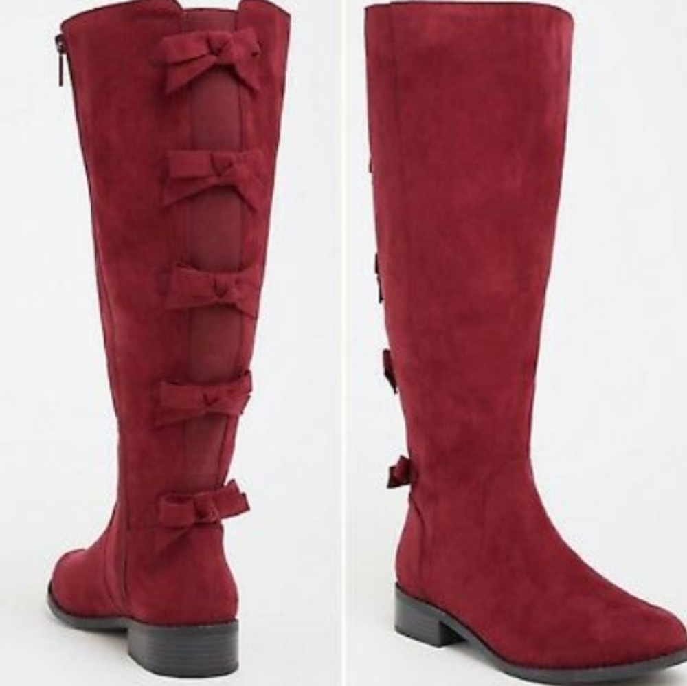 Torrid Faux suede bow back boots